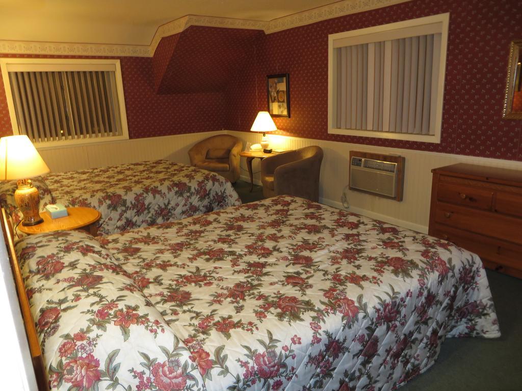 Travelers Inn Motel Eagle River Quarto foto