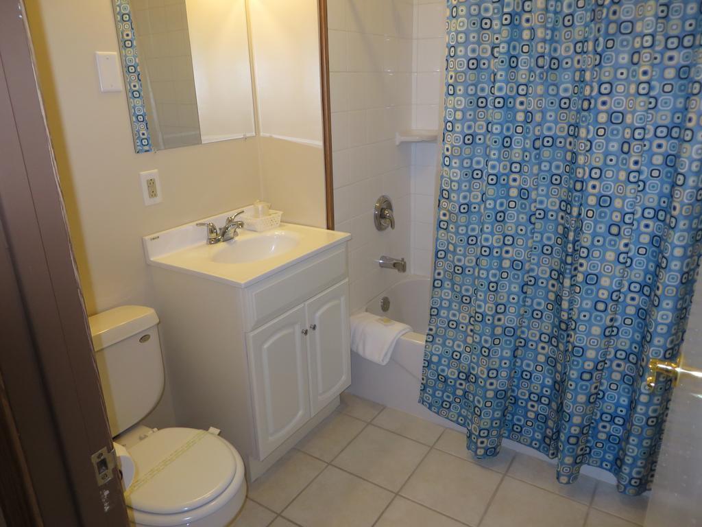 Travelers Inn Motel Eagle River Quarto foto